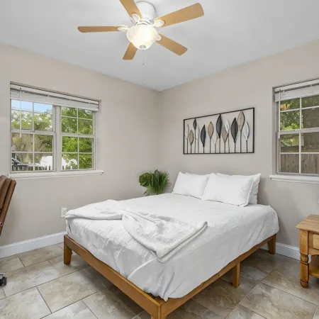 Funky MINI GOLF Home filled with Amenities