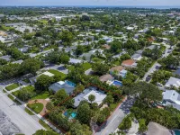 Luxury Delray Beach 4/3 Heated Pool & Spa Home - 2 King Masters - Private Pool