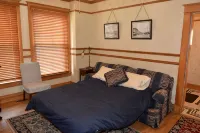 B.H. McCarty House, a Spacious Local Historic Landmark in Old Town Fort Collins - Balkoner