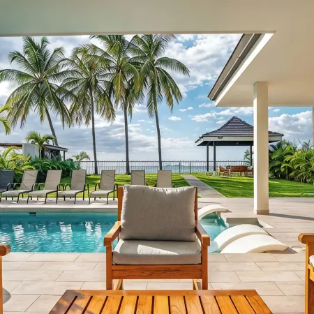 Casa Natalia: Luxurious Oceanfront Villa with Housekeeping and Concierge