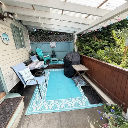 Oceanfront Studio Suite:Ocean Access, Boardwalk, Dock, BBQ, Kayaks & Crab Traps!