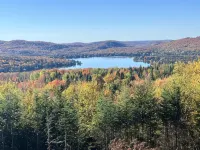 Back Lake Views! Sleeps 12, Flat Rate, Direct Atv & Private Snowmobile Access! - Wi-Fi