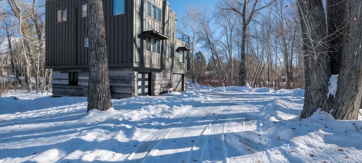 Red Elephant Resort next to the Big Wood River - When Only the Best Will do. Hotels in Blaine County