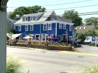 Amazing location with parking spot - 2-Star