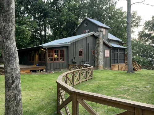 Beautiful Brow home on  Lookout Mountain in Mentone, Alabama - Wifi