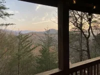 Great Mountain Views, Family Friendly, Hot tub, 5 miles to Downtown Blue Ridge - Mountain view