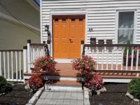 Stunning 1 BR-Apt-Oceanview to Revere Beach -3 Train Stop Boston Logan Airport - Wifi