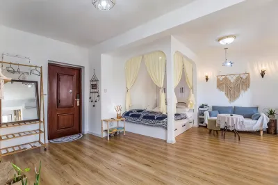 Anzhiruosu City Homestay (Yuanbaoshan Avenue No. 3) Hotels in Kangxi Ceremony/Dingsheng Yuanbao Street