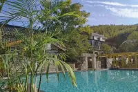 Mingfei Chinese Inn - Pools