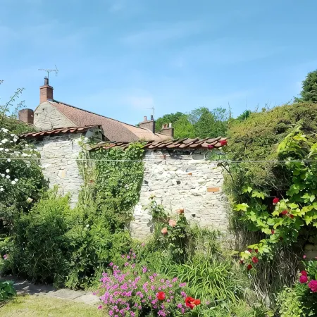 Lovely 3 Bedroom Cottage w/Garden, Thornton. Family&Bike Friendly. Parking Space Hotele w: Pickering