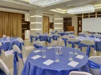 The Fern Residency Jaipur Hotels near Raja Park