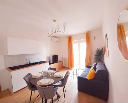 Welcoming flat near Prada 10 min from Duomo square - 3성급