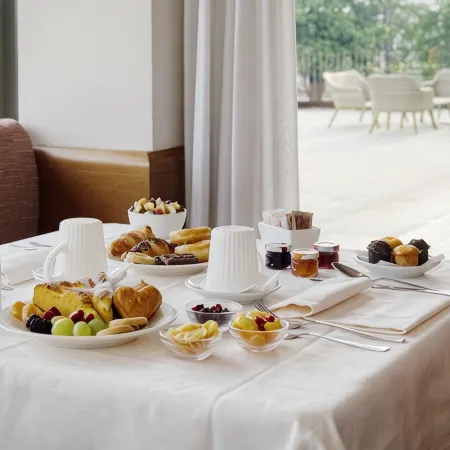Porta Altinia Suites