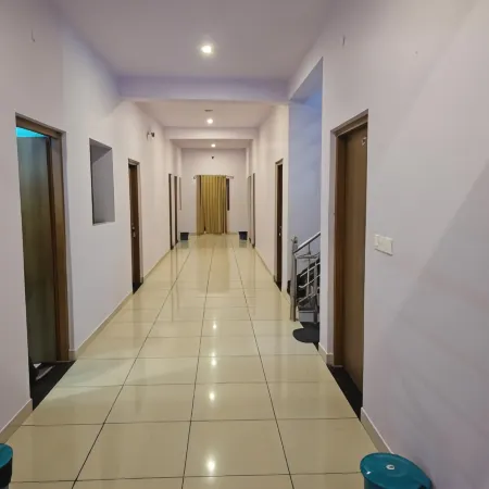 Hotel Pushpa Inn