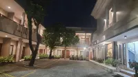 Hotel Cepu Indah 1 - parkir