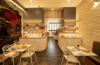 Hotel Five - breakfast