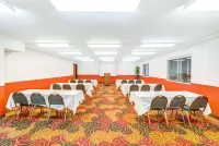 Super 8 by Wyndham McKinney/Plano Area Các khách sạn ở McKinney
