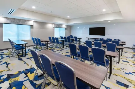 Hampton Inn by Hilton Albertville Отели в г. Элбертвилл