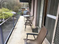 Ovensview on Riverside Hotels in Bright