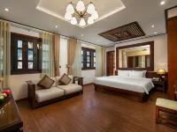 Hanoi Nostalgia Hotel & Spa Hotels near Pho Co