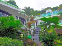 Turtle Inn Resort