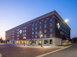 Homewood Suites by Hilton Salina Downtown