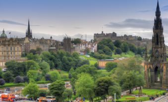 Hotel Indigo - Edinburgh - Princes Street, an IHG Hotel