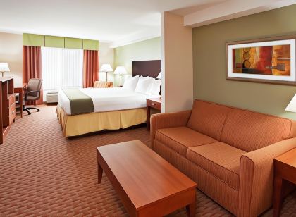 Holiday Inn Express & Suites Niagara Falls