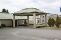 Clarion Inn & Suites - University Area