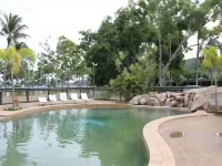 Arcadia Village Motel Hotels in Nelly Bay