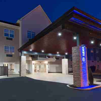 Home2 Suites by Hilton Columbus Airport East Broad Hotel Exterior