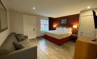 Sahara Courtyard Inn & Suites Osoyoos