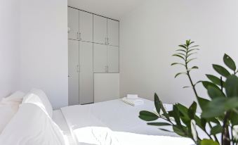 2 Bedroom Apartment by Hilton Beach