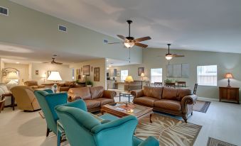 Dock & Lanai: Waterfront Home in Dunnellon