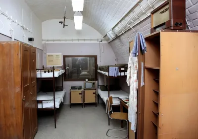 10-Z Bunker Hotels in 