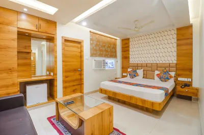 Fabhotel Holiday Grand Hotels near Tajmahal