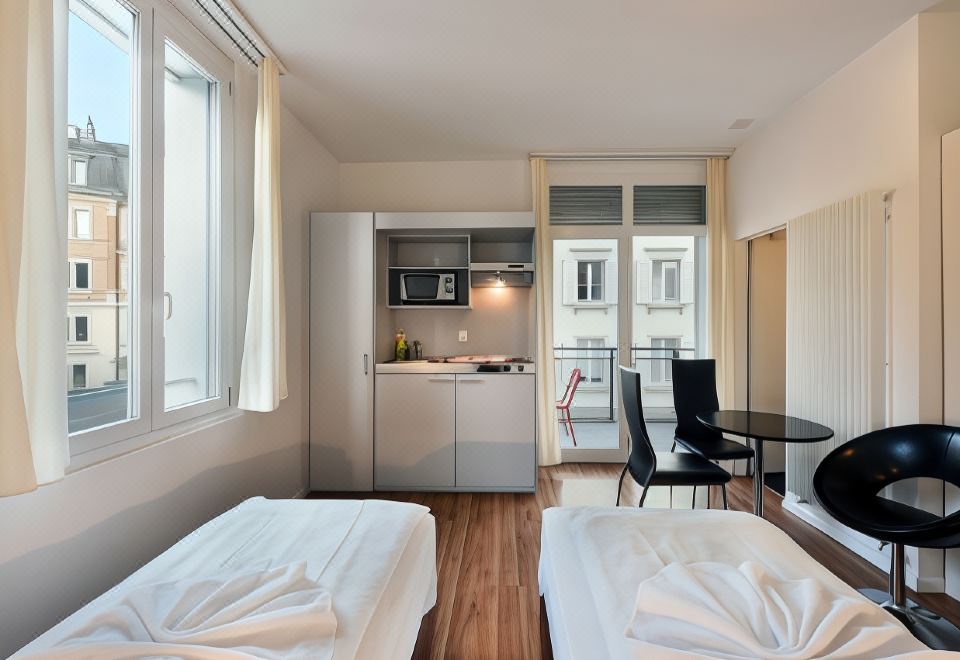 캘리포니아 하우스 침실 모습