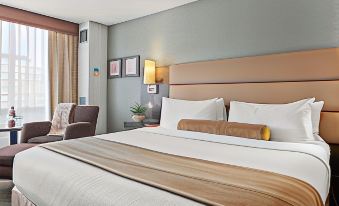 Crowne Plaza Stamford, an IHG Hotel - Housity