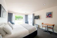 Lake Dunstan Motel Hotels in Cromwell