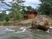 New Riverside Villa Rumah Sawah at Sentul by Yolanda Hotel a Sukamakmur