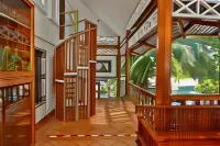 Oceanfront Hotel Verde Mar Direct Access to the Beach - Wifi