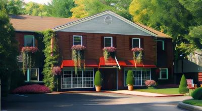 Canterbury Inn Hotels in Niagara-on-the-Lake