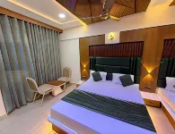 Hotel The Grand Near Maninagar Railway Station Ahmedabad Hotel di Malarpura
