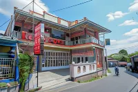 RedDoorz Near Desa Wisata Tambi Dieng - Pensions