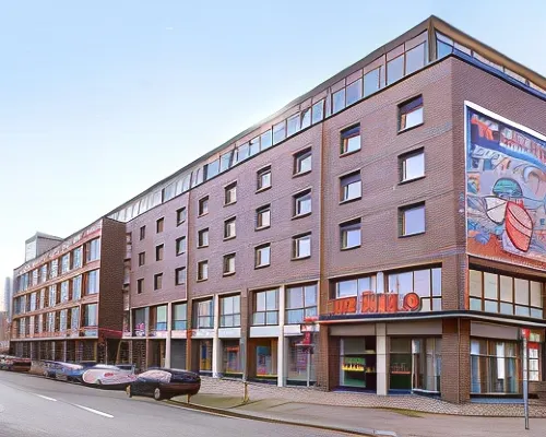Dormero Hotel Hannover-Langenhagen Airport Отели рядом с достопримечательностью «Ботанический сад «Берггартен»»