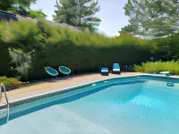 Vignoble Bromont - Auberge & Boutique - parking