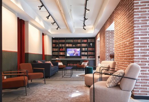 라트루프 프라도