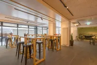 Owashi Lodge - Hostels