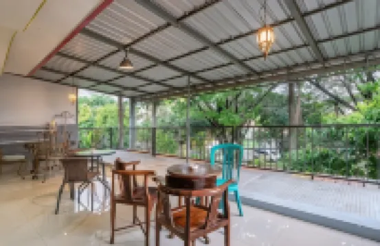 RedDoorz Syariah @ Danau Kerinci Sawojajar Hotels in Kedungkandang