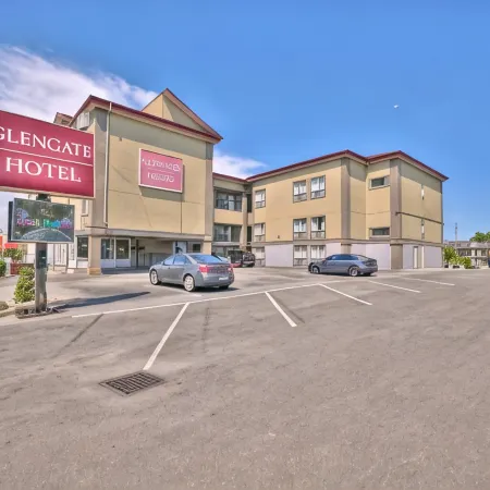 The Glengate Hotel & Suites